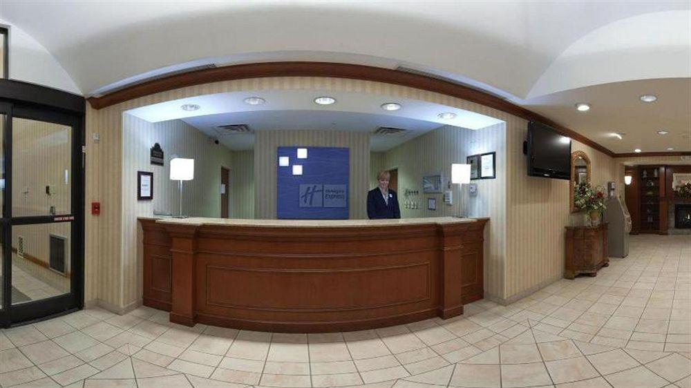 Отель Wyndham Garden Erie Kearsarge Экстерьер фото